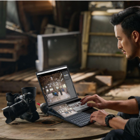 ASUS Zenbook Pro 14 Duo OLED 4