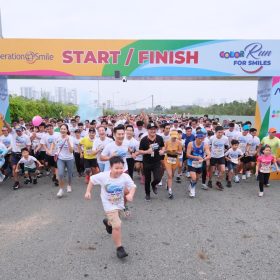 3000 nguoi tham gia chay bo Color Run For Smiles