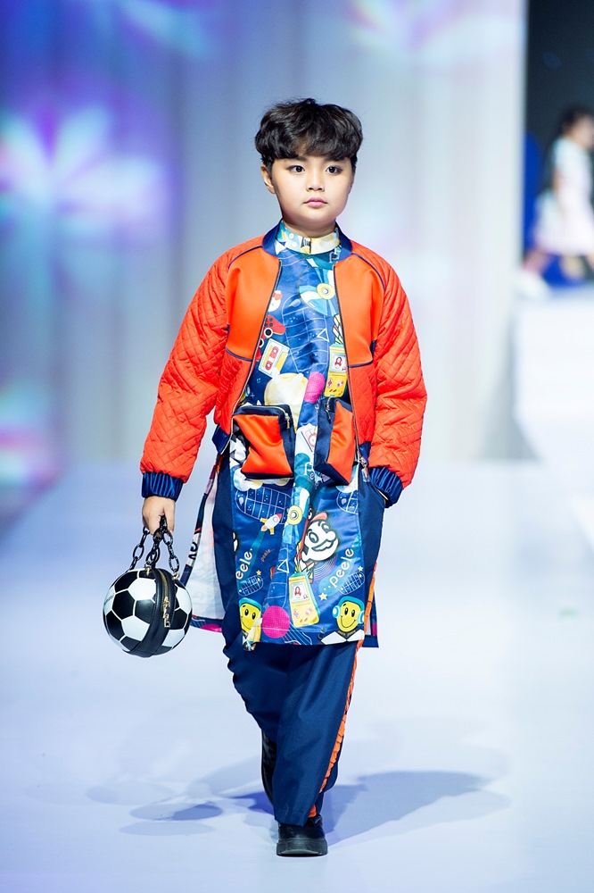 Vietnam Kids Art Fashion Fest 2022: Sàn diễn thời trang mãn nhãn mùa lễ hội cho trẻ em 11 NTK VIET AN MAU NHI HIEU TRUNG