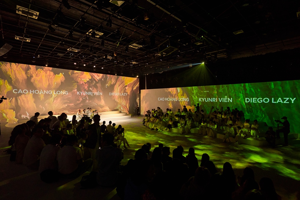 Sun Life LIT Bat Sang 6