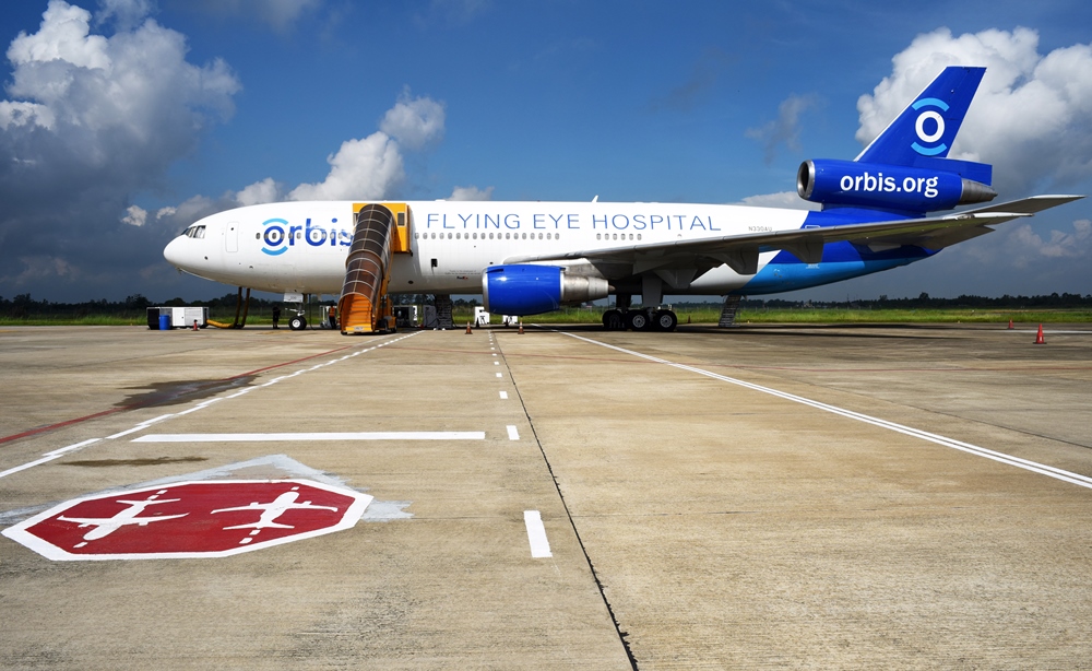 Eye Flying Hospital Orbis thumnail