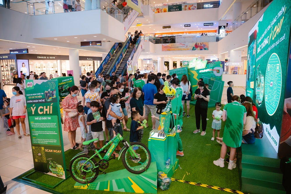 Bức Tường Ý Chí từ Nestlé MILO ghi nhận sự tham gia của 10.000 trẻ em trên toàn quốc 2 Hang ngan phu huynh da va dang ung ho sang kien cua Nestle MILO chung tay xay dung the he y chi va tiep tuc viet nen nhung cau chuyen ve hanh trinh ren y chi cung the thao cua con