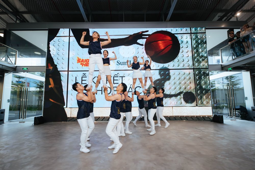 Sun Life Sai Gon Heat