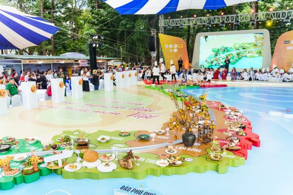 Toan canh Ban do am thuc – van hoa Viet Nam giai doan 2 voi 126 mon an – dac san tieu bieu cua 63 tinh thanh do cac nghe nhan bep thuc hien cong phu