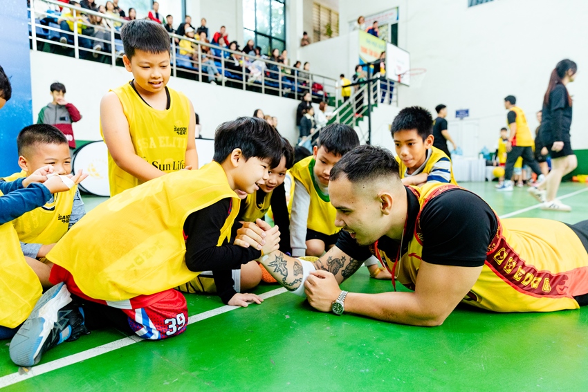 Sun Life Ngay hoi bong ro High Hoop 3