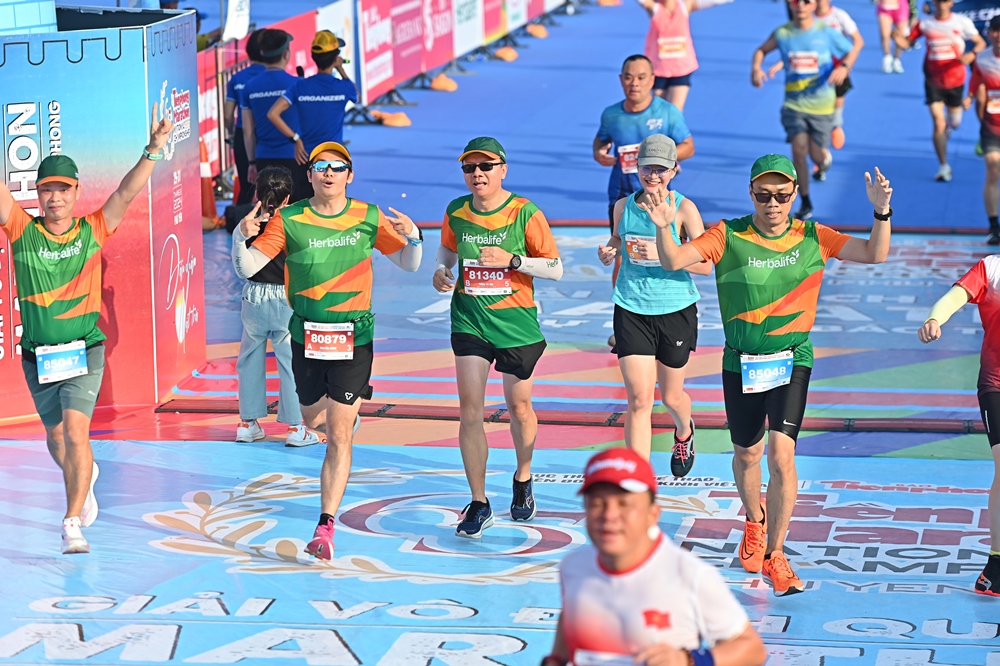 kinhtevadoanhnghiep.com Herbalife Tien Phong Marathon 2