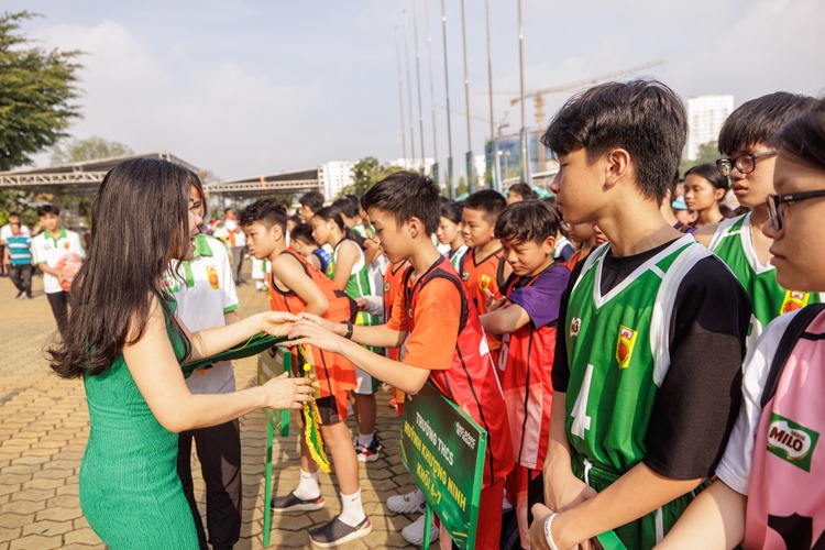 Khởi tranh Giải Bóng rổ Festival Trường học TP.HCM – Cúp Nestlé MILO 2024 2 Nestlé MILO