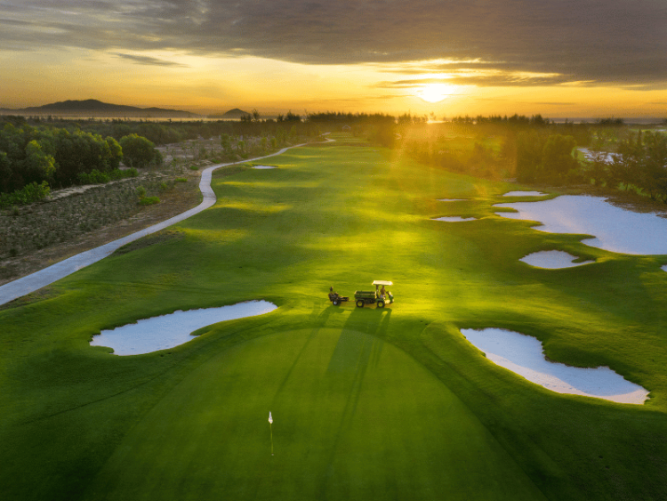 Giải Golf vô địch nghiệp dư Việt Nam mở rộng 2024 – Tranh cúp VG Corp chính thức khởi tranh 3 cúp VG Corp