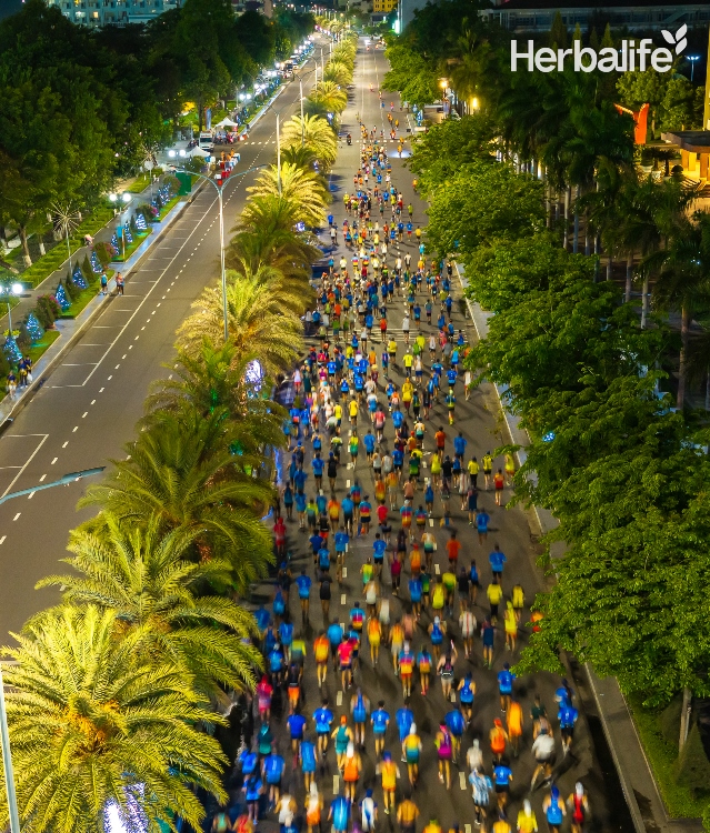 Herbalife VnExpress Marathon Quy Nhon D HACHI Pano