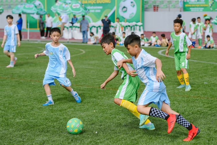 Nestlé MILO phối hợp tổ chức Lễ xuất quân Đoàn thể thao Việt Nam tham dự Olympic và Paralympic Paris 2024 6 5. Hoi Khoe Phu Dong la cai noi cua cac tai nang the thao dang tranh tai tai Olympic Paris 2024 nhu Huy Hoang Thuy Linh Kim Anh…