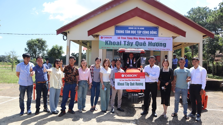 Orion trao tặng máy nông nghiệp cho nông dân & hành trình 8 năm Quỹ Khoai Tây Quê Hương 2 Ta Hine Duc Trong