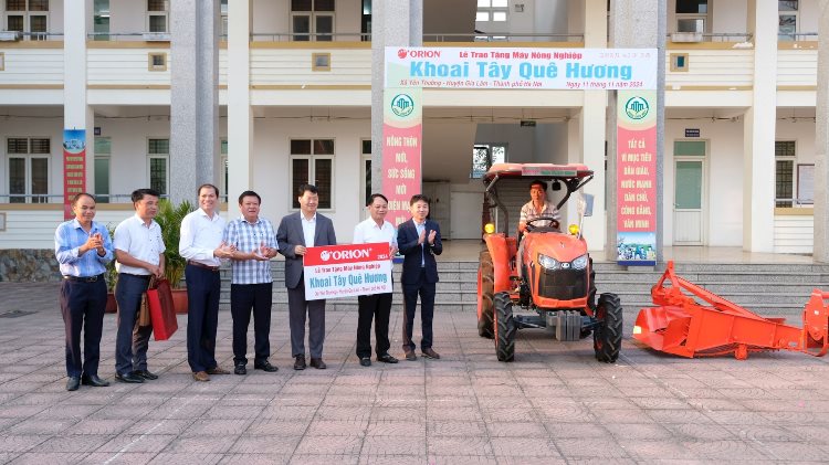 Orion trao tặng máy nông nghiệp cho nông dân & hành trình 8 năm Quỹ Khoai Tây Quê Hương 3 Yen Thuong Gia Lam