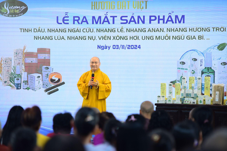 Ra mắt nhang và tinh dầu Hương Đất Việt: Sự lựa chọn an toàn từ tự nhiên 1 nhang