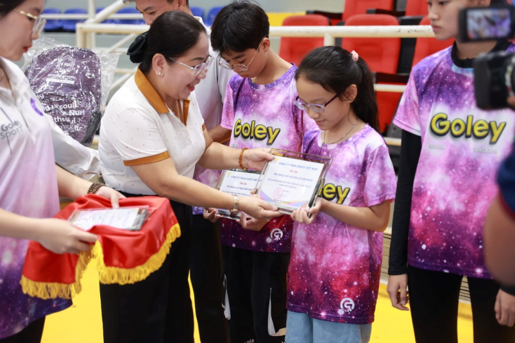 Goley Việt Nam tạo sân chơi Patin chuyên nghiệp cho trẻ em 2 Giai dua Roller Sports 1