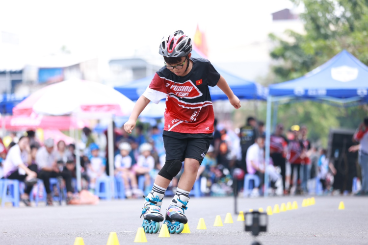 Goley Việt Nam tạo sân chơi Patin chuyên nghiệp cho trẻ em 6 Giai dua Roller Sports 3