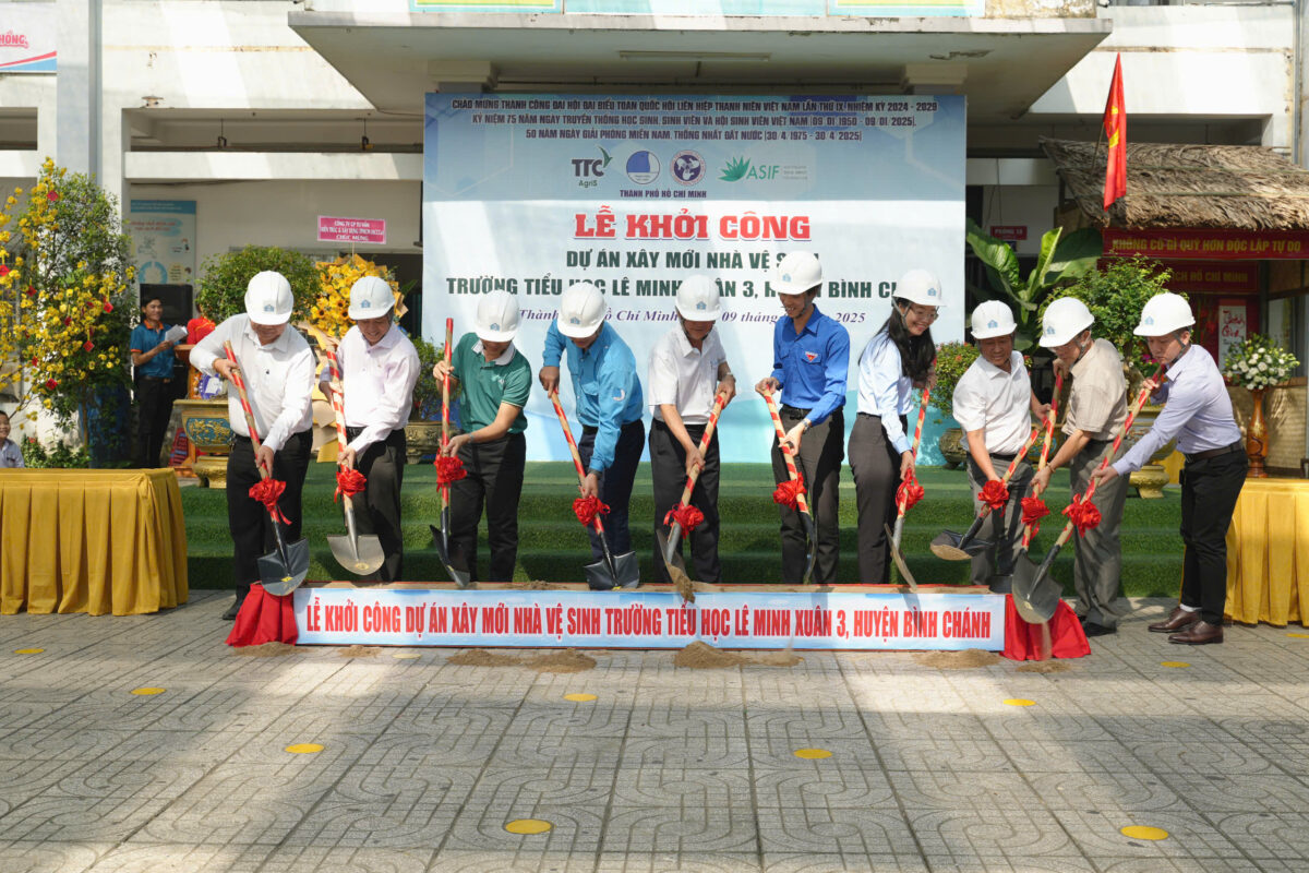 LE KHOI CONG NVS LE MINH XUAN 3 4