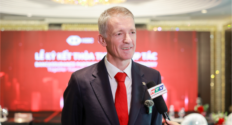 Prudential Việt Nam và HSBC Việt Nam ký kết thỏa thuận hợp tác 2 Prudential Viet Nam va HSBC Viet Nam ky ket thoa thuan hop tac 2