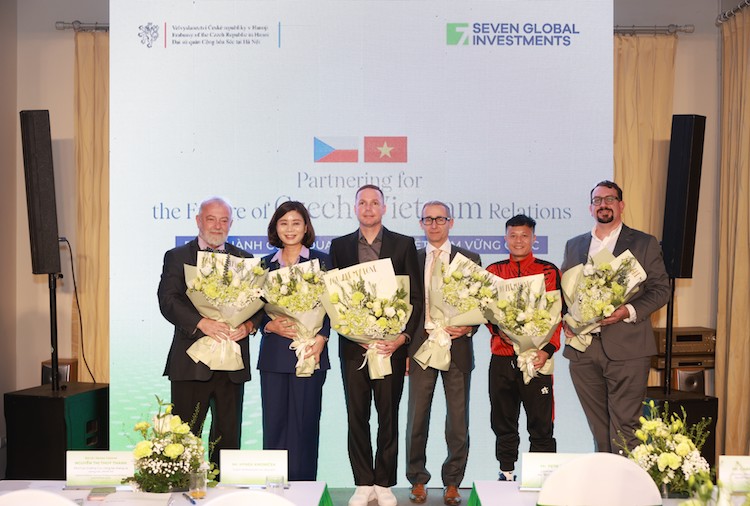 Tap doan Sev.en Global Investments 4
