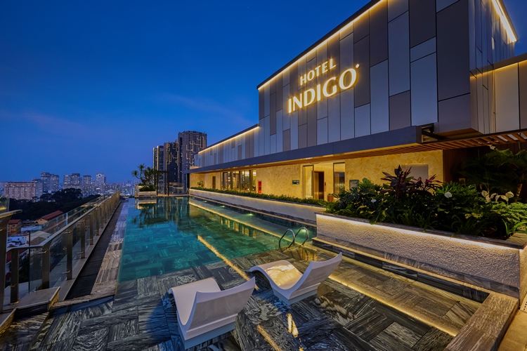 Hotel Indigo ra mắt khách sạn đầu tiên tại Việt Nam 6 Hotel Indigo Saigon The City Outdoor Pool