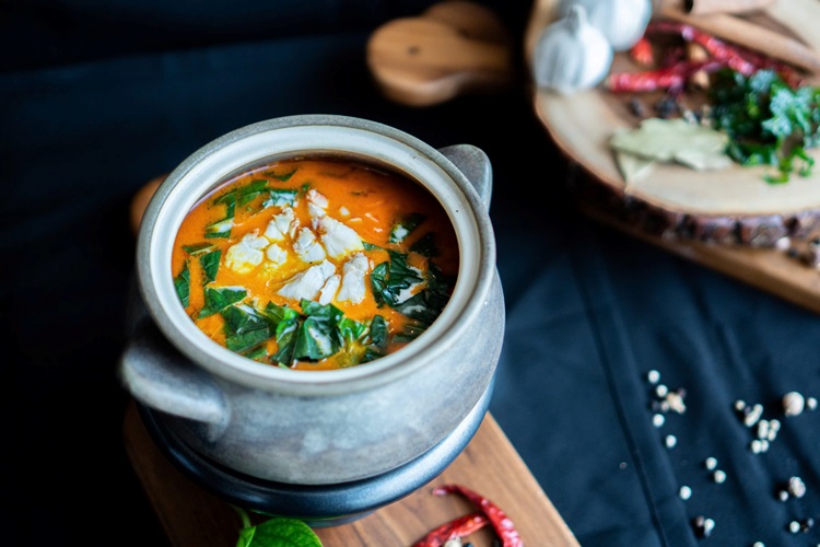 Trọn vị Thái tại Landmark 81: Tinh hoa ẩm thực trên mây tại Oriental Pearl 6 03. Crab Curry OP