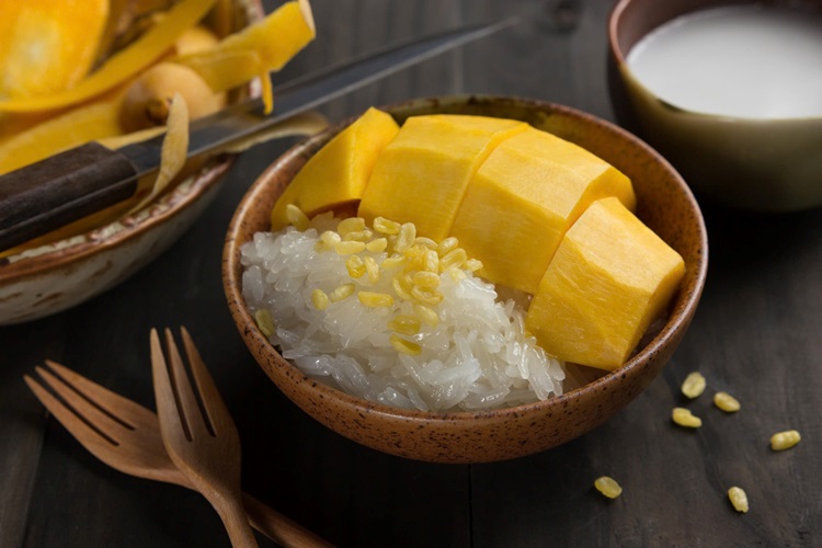 Trọn vị Thái tại Landmark 81: Tinh hoa ẩm thực trên mây tại Oriental Pearl 4 06. Sticky Rice