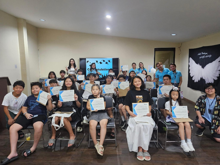 Khang Education trai he tai philipines 11