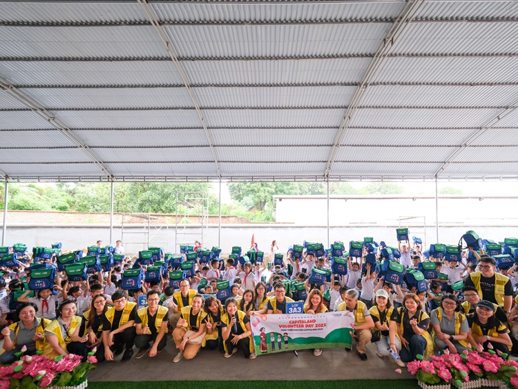 CapitaLand cam ket tai tro hoc bong dai han 500.000 do la Singapore cho hoc sinh thong qua Quy thien nguyen CapitaLand Hope Foundation 2