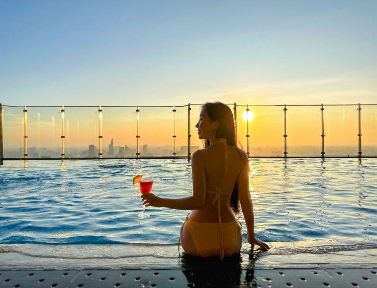 Sinh nhật lần thứ 3 của Vinpearl Landmark 81, Autograph Collection với đại tiệc kéo dài ba ngày 3 Infinity Pool