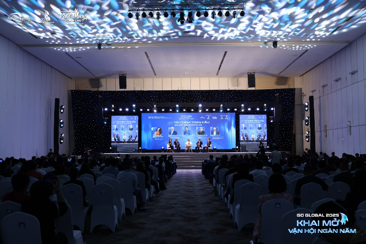 GO GLOBAL 2025: Cơ hội và thách thức để Việt Nam vươn tầm ‘con hổ mới’ châu Á’ 3 Khat Vong Toan Cau lan thu 7 ‘GO GLOBAL 2025 3