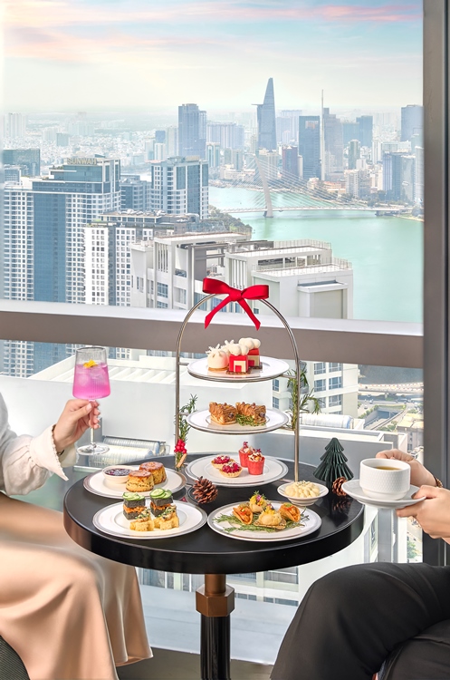 08. VPLM81 Festive 2026 The Cloud