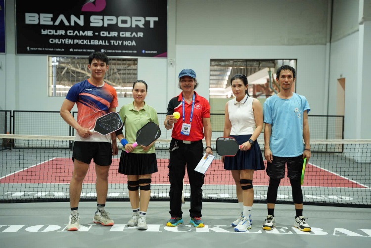 Khai mạc Giải Pickleball Tuy Hoà mở rộng tranh Cup Huy Tùng Coffee Lần 1/2026 3 Khai mac Giai Pickleball Tuy Hoa Mo Rong Tranh Cup Huy Tung Coffee Lan 1 12