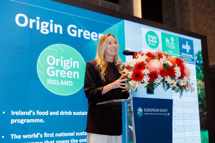 Ba Lorna Allen Giam Doc Thi truong Dong Nam A cua Bord Bia