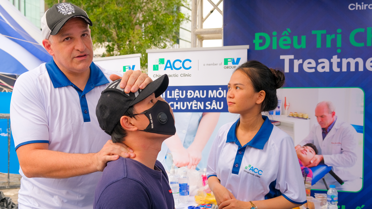 Bệnh viện FV công bố FV RUN – giải chạy cộng đồng gây quỹ hỗ trợ trẻ em nghèo khuyết tật 3 Doi ngu bac si chuyen gia giau kinh nghiem cua He thong Phong kham ACC dong hanh cung VDV