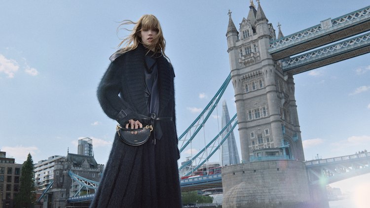 BURBERRY WINTER 2026: Một London nguyên bản được tái hiện qua lăng kính hiện đại 3 Beautylife_Burberry_10.jpg